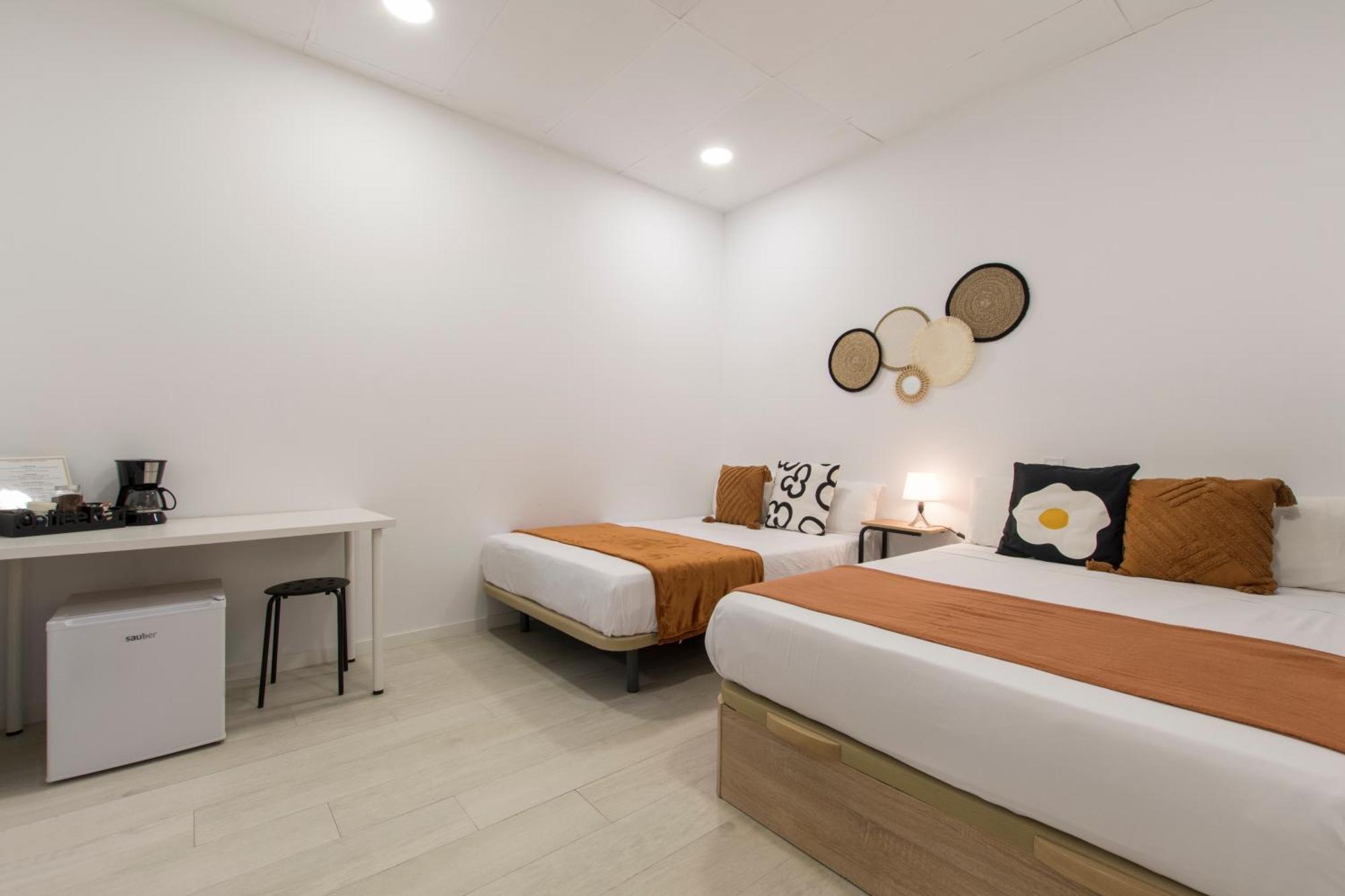 Alexa Host Hostel Madrid