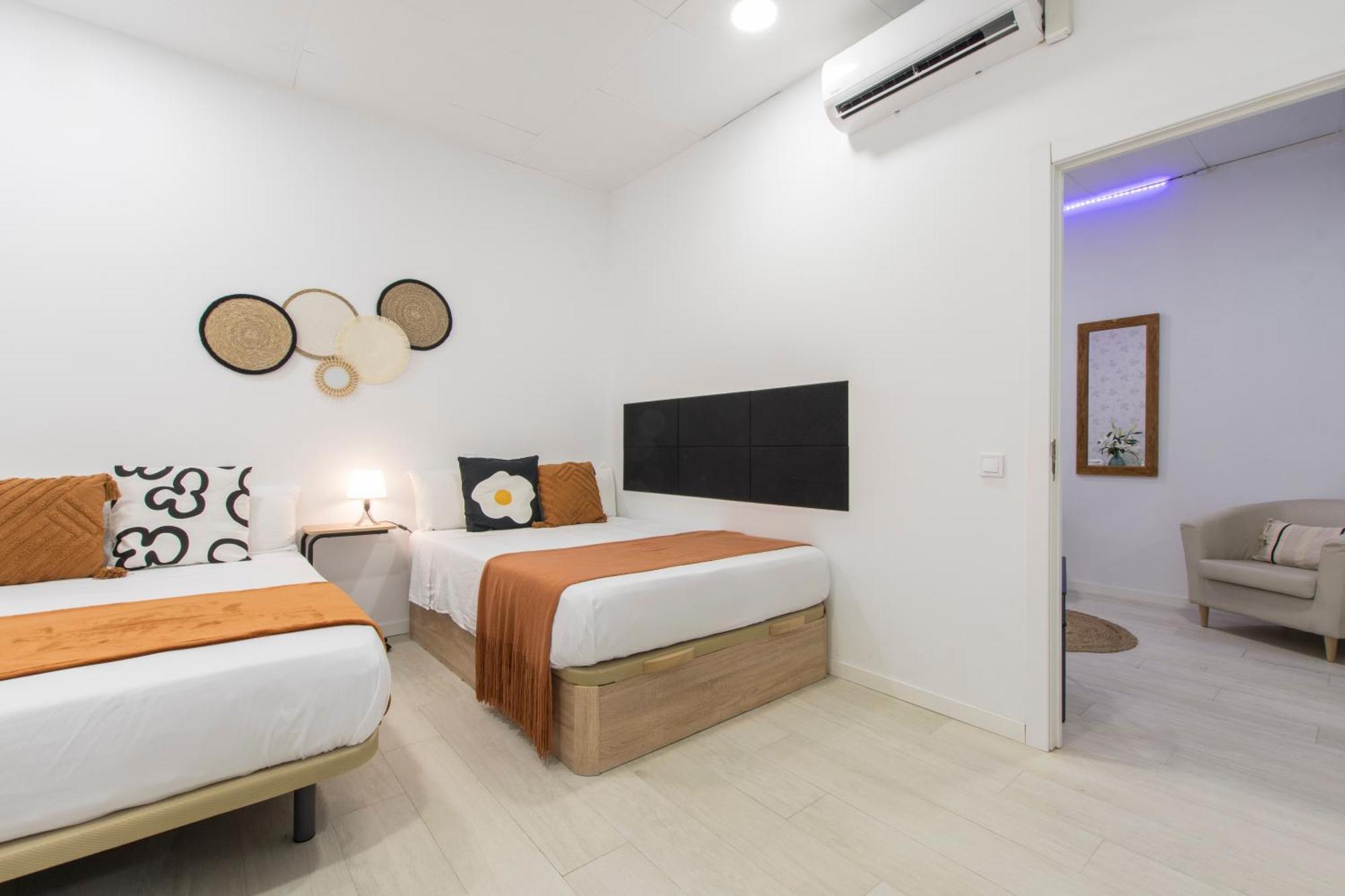 Alexa Host Hostel Madrid